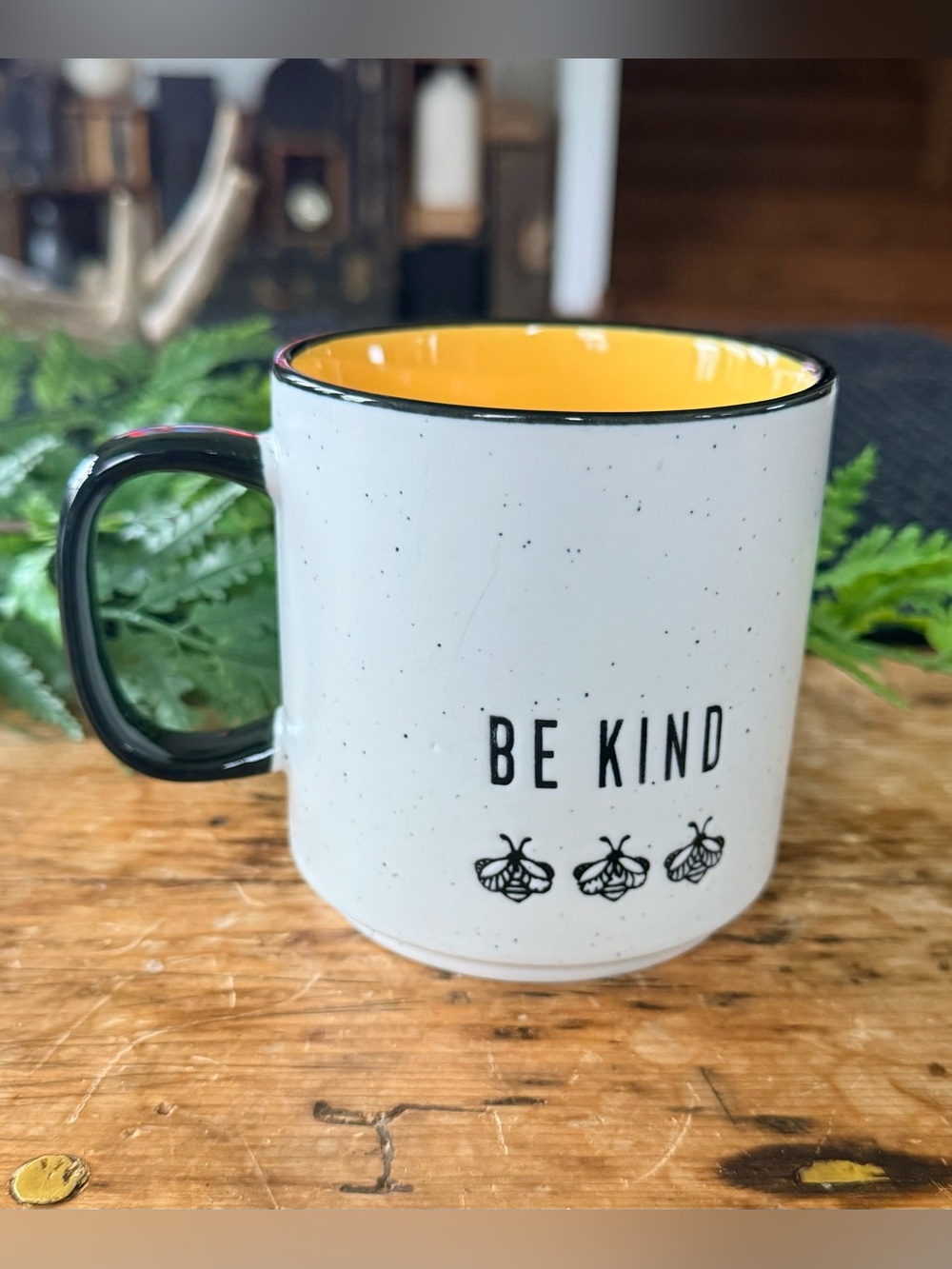 ⚡️ “Be Kind” Ceramic Coffee Mug